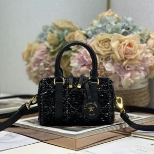 Dior Groove 17 Bag In Cannage Tweed Black