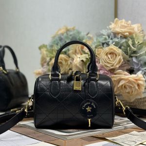 Dior Groove 20 Bag In Macrocannage Crinkled Calfskin Black